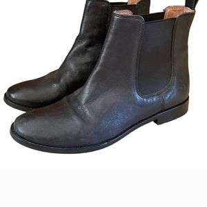 Frye Melissa Chelsea Boots Size 8 B Black Leather Pull-On Ankle Classic